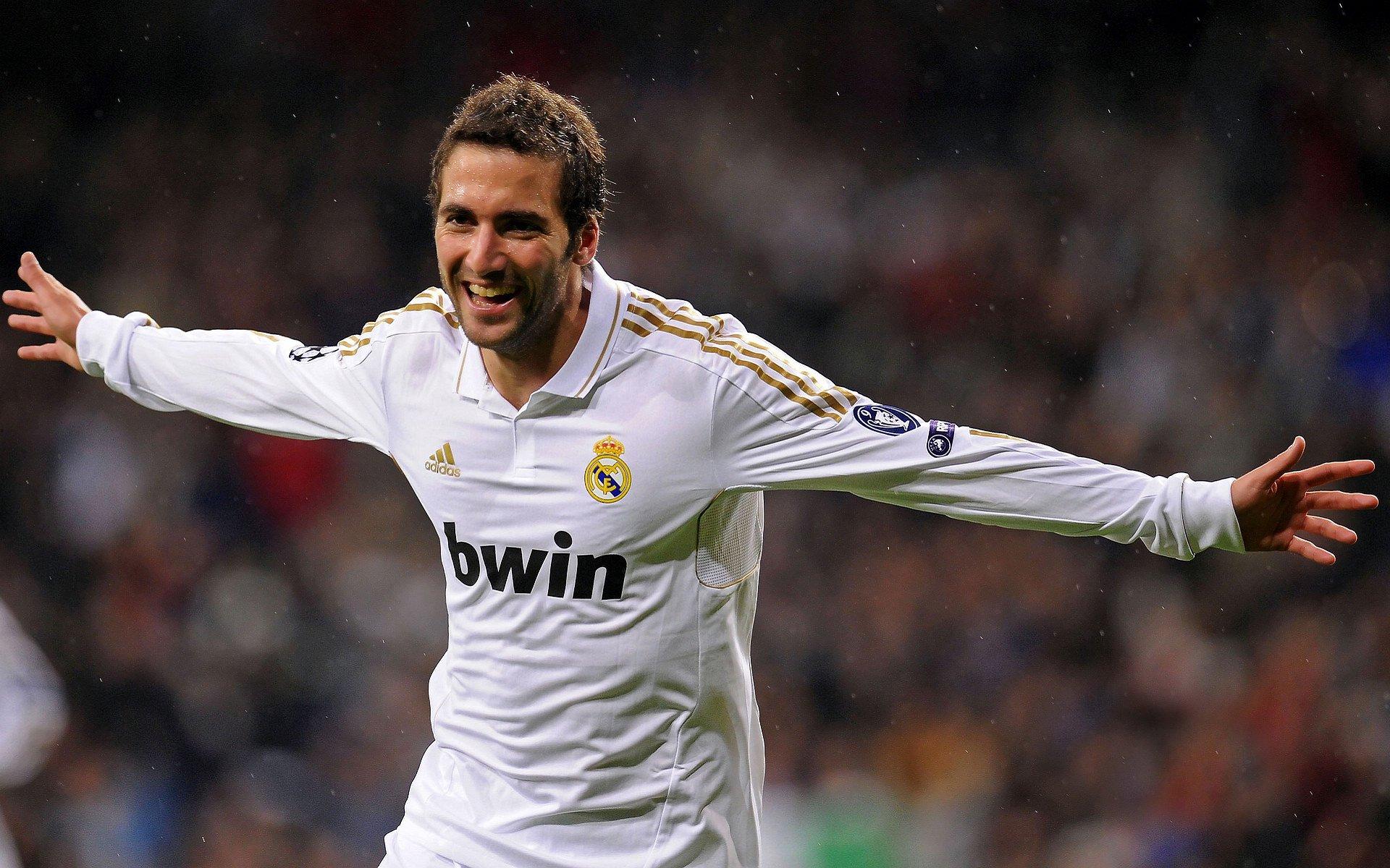 战意决定实力!德甲德乙同日上演绝杀奇迹,多特距前四4分,基尔距附加赛3分